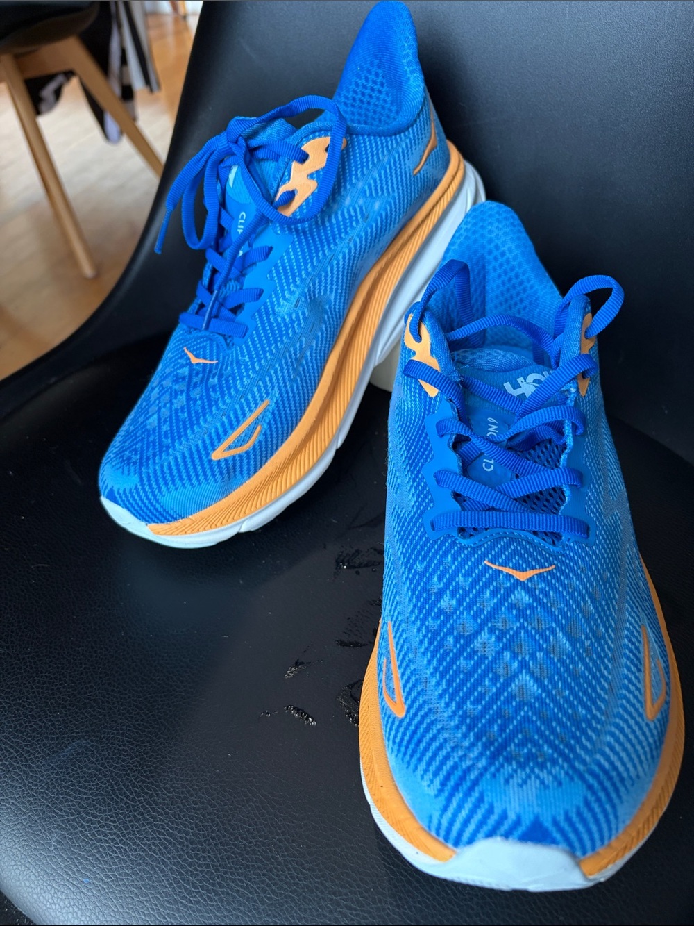 Hoka Men’s Clifton 9